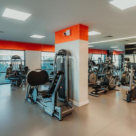 Real Marina Hotel & Spa Olhao Luaran gambar The gym at the University of Roehampton