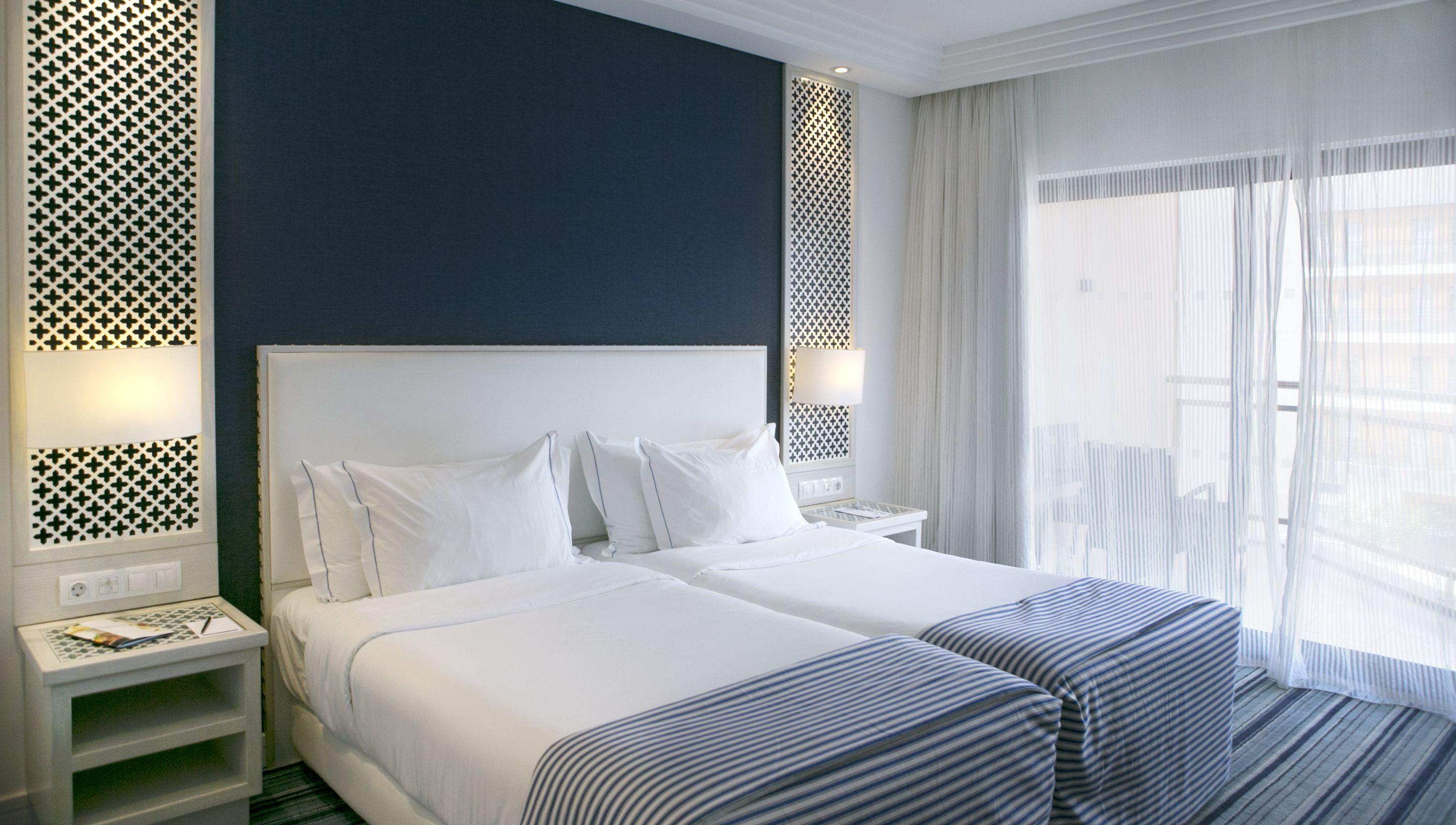 Real Marina Hotel & Spa Olhao Luaran gambar A bedroom at the hotel