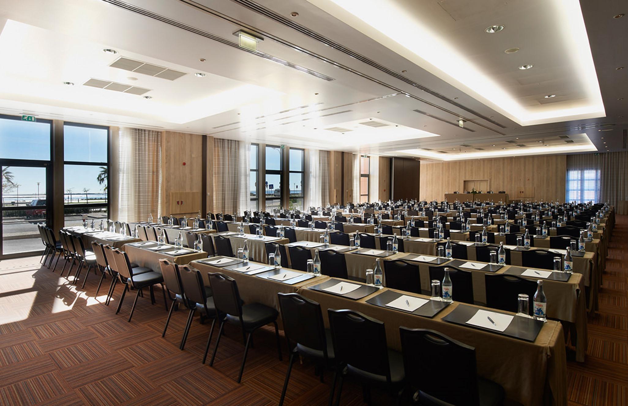 Real Marina Hotel & Spa Olhao Luaran gambar The 2011 World Conference on Tobacco or Health