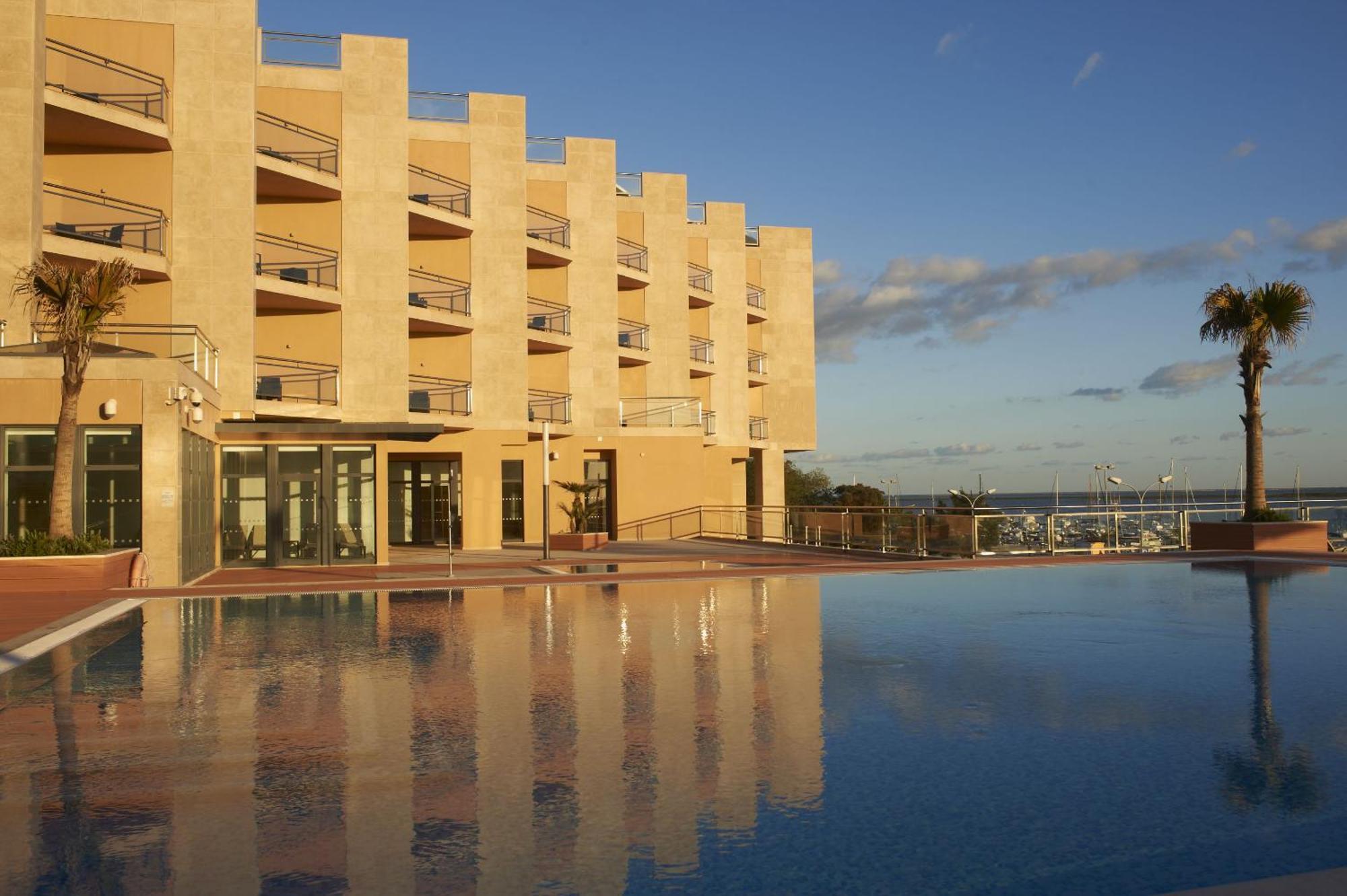 Real Marina Hotel & Spa Olhao Luaran gambar The hotel