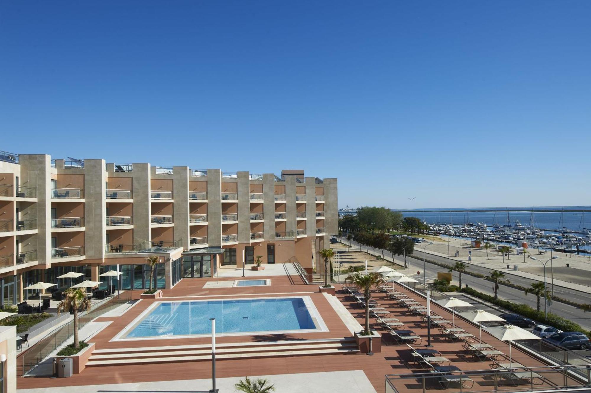 Real Marina Hotel & Spa Olhao Luaran gambar View of the hotel